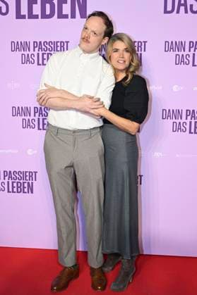 Lukas Rüppel und Anke Engelke bei der Premiere des Kinofilms Dann passiert das Leben im Rio Filmpalast. München, 28.10.2025