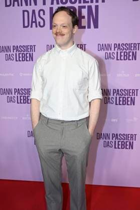 Lukas Rüppel bei der Premiere des Kinofilms Dann passiert das Leben im Rio Filmpalast. München, 28.10.2025