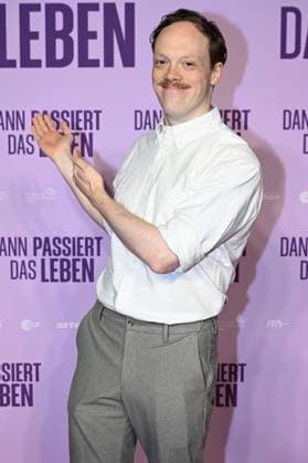 Lukas Rüppel bei der Premiere des Kinofilms Dann passiert das Leben im Rio Filmpalast. München, 28.10.2025