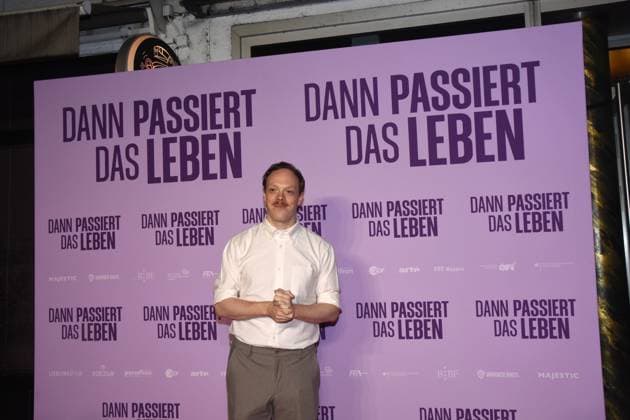 Lukas Rueppel Schauspieler Muenchen 28.10.2025 Rio Filmpalast Premiere Dann passiert das Leben Foto Muenchen