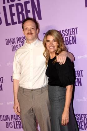 Lukas Rueppel, Schauspieler Anke Engelke Schauspielerin Hauptdarstellerin Muenchen 28.10.2025 Rio Filmpalast Premiere Dann passiert das Leben Foto Muenchen