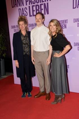 Neele Leana Vollmar.Regisseurin Drehbuchautorin Lukas Rueppel Schauspieler Anke Engelke Schauspielerin Hauptdarstellerin Muenchen 28.10.2025 Rio Filmpalast Premiere Dann passiert das Leben Foto Muenchen