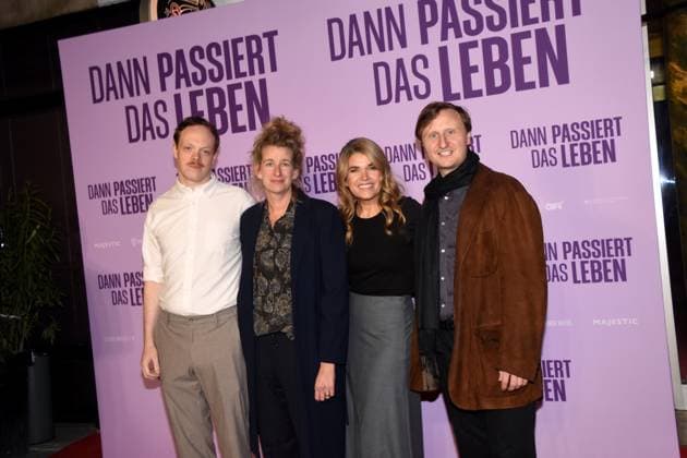 Lukas Rueppel, Schauspieler Neele Leana Vollmar. Regisseurin Drehbuchautorin Anke Engelke Schauspielerin Hauptdarstellerin Michael Kranz Schauspieler Regisseur Muenchen 28.10.2025 Rio Filmpalast Premiere Dann passiert das Leben Foto Muenchen