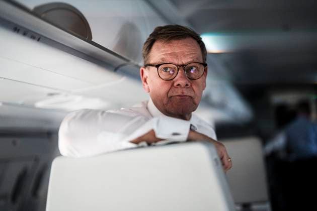 Johann Wadephul (CDU), Bundesaussenminister, reist vom 29.10.2025 bis zum 1.11.2025 nach Jordanien, Syrien, Libanon und Bahrein. Ankunft in Amman und Treffen mit dem dem Minister fuÌˆr Auswaertige Angelegenheiten und jordanische Staatsangehoerige im Ausland des Koenigreichs Jordanien und stellvertretenden Premierminister, Herrn Ayman Al Safadi Fotografiert als Offizieller Fotograf Photo taken as Official Photographer Amman Jordanien *** Johann Wadephul CDU , Federal Minister of Foreign Affairs, travels from 29 10 2025 to 1 11 2025 to Jordan, Syria, Lebanon and Bahrain Arrival in Amman and meeting with the Minister of Foreign Affairs and Jordanian Nationals Abroad of the Kingdom of Jordan and Deputy Prime Minister, Mr. Ayman Al Safadi Copyright: xDominikxButzmann AAx