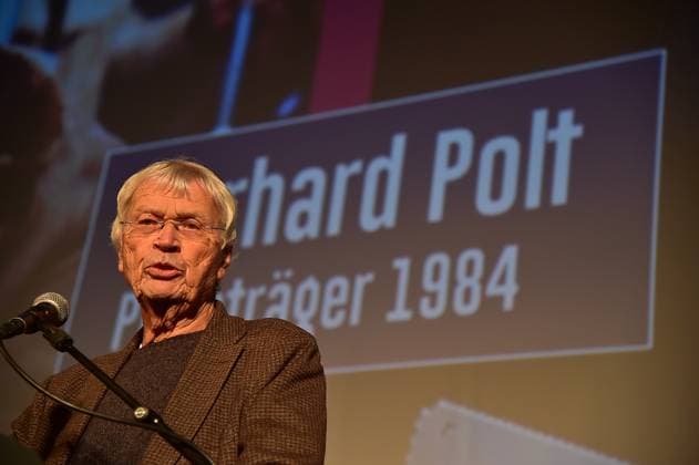 68. Preisverleihung Ernst-Lubitsch-Preis Gerhard Polt, Preisträger 1984 Ankunft, roter Teppich zur 68. Preisverleihung Ernst-Lubitsch-Preis im kino Babylon Berlin am 29.10.2025