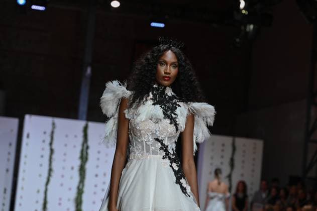 Atelier Couture bridal - Jordi Dalmau fashion show in Madrid - 29 Oct 2025 A model showcases creations by Jordi Dalmau during the Atelier Couture bridal catwalk within Madrid Fashion Week, at Fabrica de Tapices. Madrid Spain Copyright: xAtilanoxGarciax xSOPAxImagesx FOTO53777