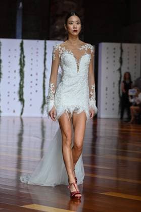 Atelier Couture bridal - Jordi Dalmau fashion show in Madrid - 29 Oct 2025 A model showcases creations by Jordi Dalmau during the Atelier Couture bridal catwalk within Madrid Fashion Week, at Fabrica de Tapices. Madrid Spain Copyright: xAtilanoxGarciax xSOPAxImagesx FOTO53802