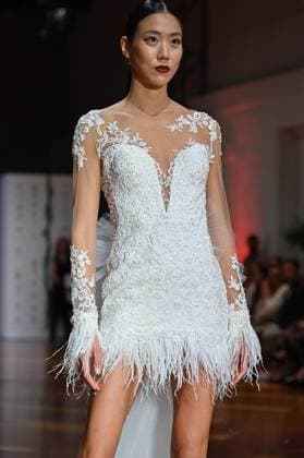 Atelier Couture bridal - Jordi Dalmau fashion show in Madrid - 29 Oct 2025 A model showcases creations by Jordi Dalmau during the Atelier Couture bridal catwalk within Madrid Fashion Week, at Fabrica de Tapices. Madrid Spain Copyright: xAtilanoxGarciax xSOPAxImagesx FOTO53803