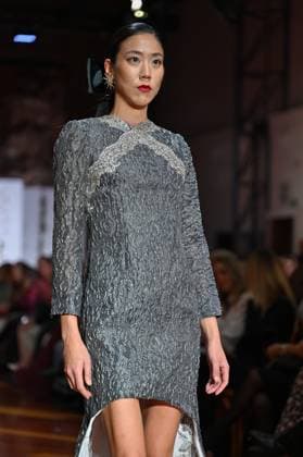 Atelier Couture bridal catwalk in Madrid, Spain - 29 Oct 2025 A model showcases creations by María Diezma during the Atelier Couture bridal catwalk within Madrid Fashion Week at Fabrica de Tapices. Madrid Spain Copyright: xAtilanoxGarciax xSOPAxImagesx FOTO53928