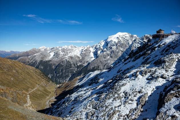Landschaft von Südtirol von Stelvio Pass Landscape of Alto Adige from Stelvio Pass (License=RF) Copyright: xZoonar.com NicolaxColombox 24150486