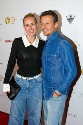 67. Verleihung vom Ernst-Lubitsch-Preis 2025 Berlin, 29.10.2025 Franziska Hippe und Roman Knizka bei der 67. Verleihung vom Ernst-Lubitsch-Preis 2025 im Kino Babylon in Berlin Berlin Copyright: xMatthiasxGränzdörferx