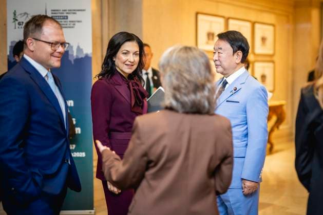 Katherina Reiche (CDU), Bundesministerin fuer Wirtschaft und Energie, aufgenommen im Rahmen ihrer Ankunft beim G7 Energie- und Umweltministertreffen in Toronto, 30.10.2025. Fotografiert im Auftrag des MInisteriums fuer Wirtschaft und Energie Toronto Kanada Copyright: xJulianexSonntag BMWEx