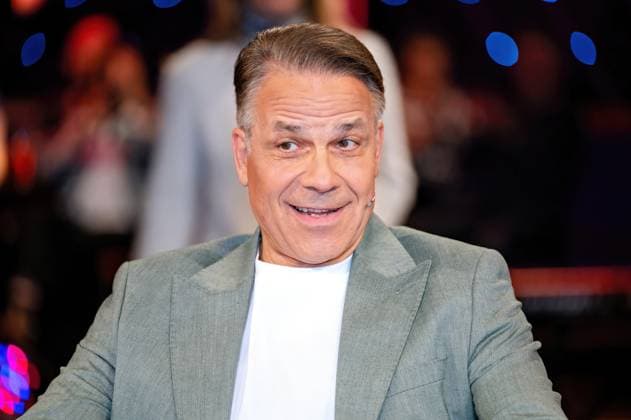 MDR - Riverboat. Schauspieler, Moderator und Entertainer Karsten Speck anläßlich der Aufzeichnung der MDR - Talkshow Riverboat am 30.10.2025 in der Mediacity Leipzig. 20251030ADO0044