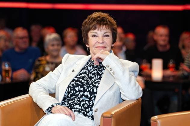 MDR - Riverboat. Schauspielerin Katrin Sass anläßlich der Aufzeichnung der MDR - Talkshow Riverboat am 30.10.2025 in der Mediacity Leipzig. 20251030ADO0004