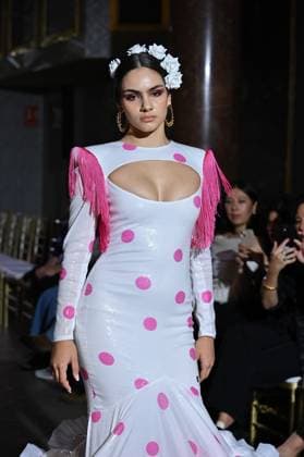 International Flamenco Fashion Week Madrid, (SIMOF) - 30 Oct 2025 A model walks in a Conso Delgado design at the International Flamenco Fashion Week Madrid, (SIMOF) show, at the Wellington Hotel. Madrid Spain Copyright: xAtilanoxGarciax xSOPAxImagesx FOTO54010