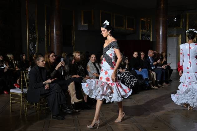 International Flamenco Fashion Week Madrid, (SIMOF) - 30 Oct 2025 A model walks in a Conso Delgado design at the International Flamenco Fashion Week Madrid, (SIMOF) show, at the Wellington Hotel. Madrid Spain Copyright: xAtilanoxGarciax xSOPAxImagesx FOTO54021
