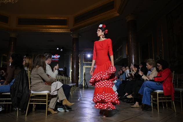 International Flamenco Fashion Week Madrid, (SIMOF) - 30 Oct 2025 A model walks in a Flor De Cerezo design at the International Flamenco Fashion Week Madrid, (SIMOF) show, at the Wellington Hotel. Madrid Spain Copyright: xAtilanoxGarciax xSOPAxImagesx FOTO54057