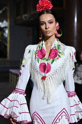 International Flamenco Fashion Week Madrid, (SIMOF) - 30 Oct 2025 A model walks in a Flor De Cerezo design at the International Flamenco Fashion Week Madrid, (SIMOF) show, at the Wellington Hotel. Madrid Spain Copyright: xAtilanoxGarciax xSOPAxImagesx FOTO54060