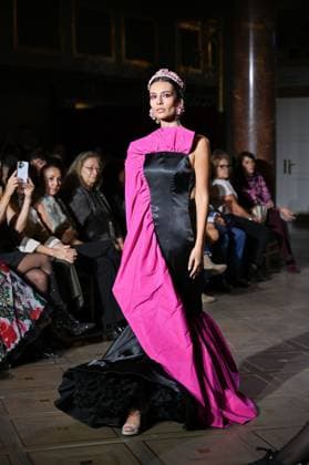 International Flamenco Fashion Week Madrid, (SIMOF) - 30 Oct 2025 A model walks in a Peca design at the International Flamenco Fashion Week Madrid, (SIMOF) show, at the Wellington Hotel. Madrid Spain Copyright: xAtilanoxGarciax xSOPAxImagesx FOTO54090