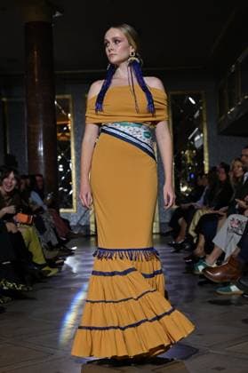 International Flamenco Fashion Week Madrid, (SIMOF) - 30 Oct 2025 A model walks in a Peca design at the International Flamenco Fashion Week Madrid, (SIMOF) show, at the Wellington Hotel. Madrid Spain Copyright: xAtilanoxGarciax xSOPAxImagesx FOTO54110