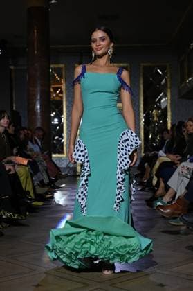 International Flamenco Fashion Week Madrid, (SIMOF) - 30 Oct 2025 A model walks in a Peca design at the International Flamenco Fashion Week Madrid, (SIMOF) show, at the Wellington Hotel. Madrid Spain Copyright: xAtilanoxGarciax xSOPAxImagesx FOTO54111
