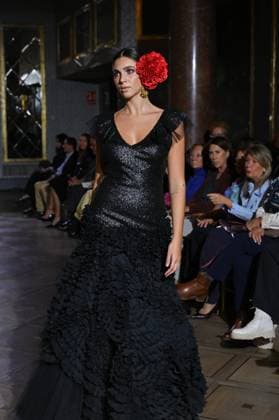 International Flamenco Fashion Week Madrid, (SIMOF) - 30 Oct 2025 A model walks in a Sergy design at the International Flamenco Fashion Week Madrid, (SIMOF) show, at the Wellington Hotel. Madrid Spain Copyright: xAtilanoxGarciax xSOPAxImagesx FOTO54131