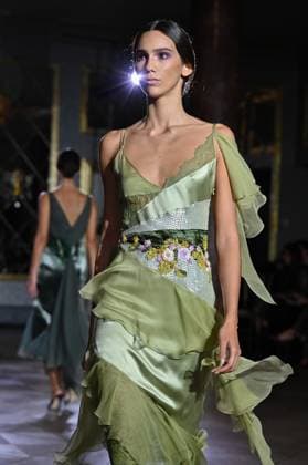 International Flamenco Fashion Week Madrid, (SIMOF) - 30 Oct 2025 A model walks in a Victorio and Lucchino design at the International Flamenco Fashion Week Madrid, (SIMOF) show, at the Wellington Hotel. Madrid Spain Copyright: xAtilanoxGarciax xSOPAxImagesx FOTO54148