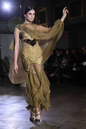 International Flamenco Fashion Week Madrid, (SIMOF) - 30 Oct 2025 A model walks in a Victorio and Lucchino design at the International Flamenco Fashion Week Madrid, (SIMOF) show, at the Wellington Hotel. Madrid Spain Copyright: xAtilanoxGarciax xSOPAxImagesx FOTO54157