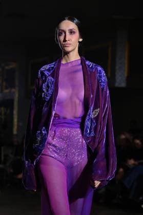 International Flamenco Fashion Week Madrid, (SIMOF) - 30 Oct 2025 A model walks in a Victorio and Lucchino design at the International Flamenco Fashion Week Madrid, (SIMOF) show, at the Wellington Hotel. Madrid Spain Copyright: xAtilanoxGarciax xSOPAxImagesx FOTO54174
