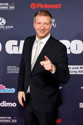 Fernsehmoderator Max Schradin bei der Verleihung der VideoDays Festival Awards 2025 im E-Werk. Köln, 30.10.2025 NRW Deutschland Copyright: xChristophxHardtx