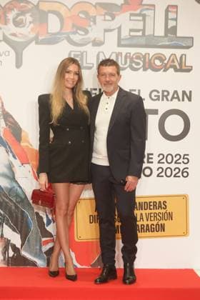 October 30, 2025: October 30, 2025 (malaga) The red carpet was rolled out for the premiere of this musical Godspell , which was attended by guests from the artistic universe and recognized personalities of the city. The Malaga actor and director Antonio BAnderas presents his version of the classic musical, where a group of young people rediscover the teachings of Jesus among ruins, songs and parables from the Gospel according to San Mateo. They posed at the photocall together with their partner Nicole Kimpel - ZUMAc161 20251030_zap_c161_007 Copyright: xLorenzoxCarnerox