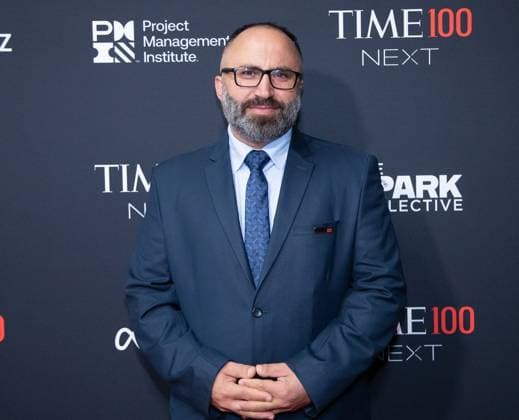 Issa Amro arrives on the red carpet for the 2025 TIME100 Next at Current at Chelsea Piers Pier 59 on Thursday, October 30, 2025 in New York City.  NYP20251030572 SERENAxXUxNING