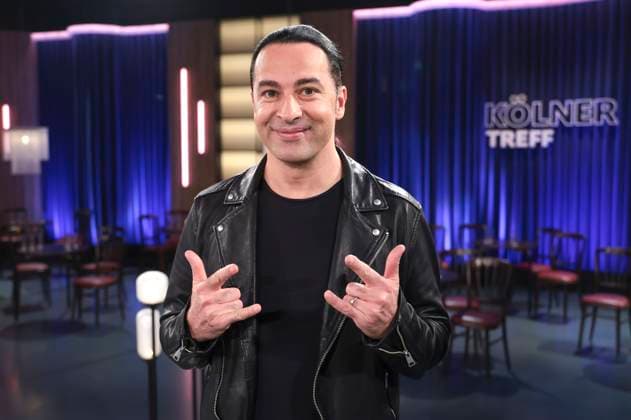 Bülent Ceylan bei der Aufzeichnung der WDR-Talkshow Kölner Treff im WDR Studio BS 3. Köln, 30.10.2025