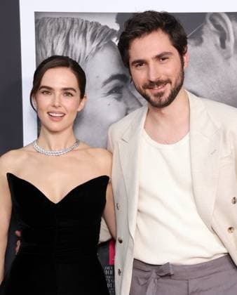 30 October 2025 - Los Angeles, California - Zoey Deutch, Guillaume Marbeck. The French American Film Festival Screening of Netflix s Nouvelle Vague held at the DGA Theater Complex. Los Angeles USA - ZUMAa123 20251030_zaa_a123_125 Copyright: xADx