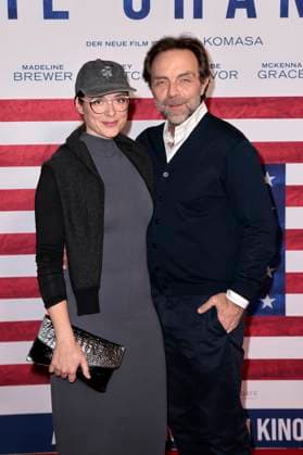 Katharina Nesytowa und Aleksandar Jovanovic bei der Premiere des Kinofilms Make Me Feel in der Astor Film Lounge. Berlin, 30.10.2025