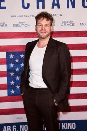 Ben Münchow bei der Premiere des Kinofilms Make Me Feel in der Astor Film Lounge. Berlin, 30.10.2025