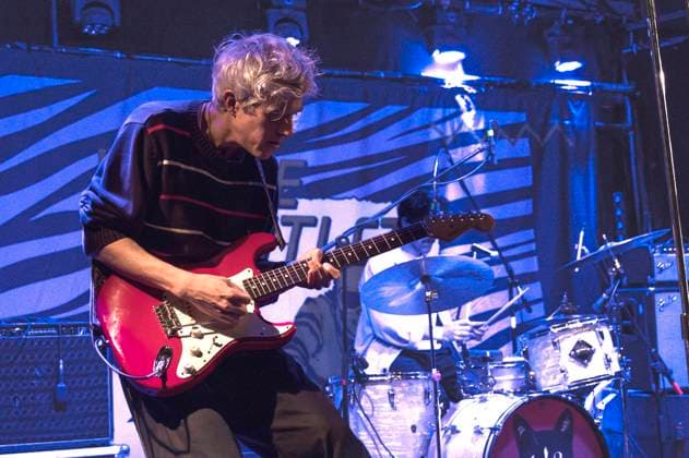 Keith Murray von We Are Scientists live bei einem Konzert der With Love & Squalor - 50th Anniversary Tour im Monk Club. Rom, 30.10.2025