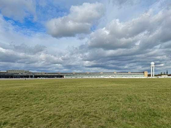 Tempelhofer Feld, Berlin *** Tempelhofer Field, Berlin 1043802605