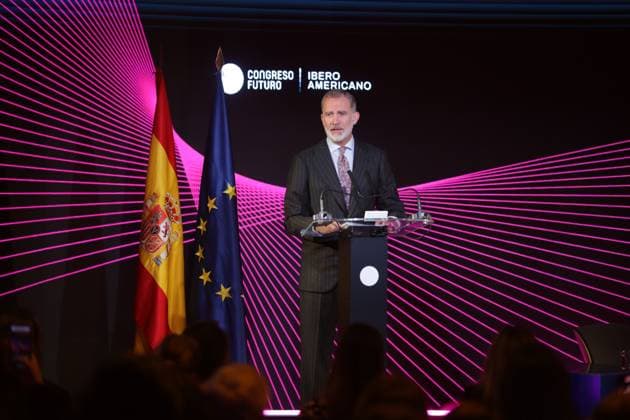 King Felipe VI attends the first Iberoamerican Future Congress King Felipe VI will take part in the Iberoamerican Future Congress, at Casa América, on October 31, 2025, in Madrid Spain Organized by the Iberoamerican General Secretariat SEGIB and the Fundación Encuentros del Futuro FEF , the event will address, between October 30 and 31, issues such as the future of world order, the crisis of democracy, smart cities, neuro-rights or education in the era of artificial intelligence FAMOUSES ROYALTY CONGRESS José Ramó Madrid Madrid Madrid Spain Copyright: xJosà xRamonxHernandox 7068968