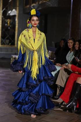 International Flamenco Fashion Week Madrid, (SIMOF) in Spain - 31 Oct 2025 A model walks in a Amparo Pardal design at the International Flamenco Fashion Week Madrid, (SIMOF) show, at the Wellington Hotel. Madrid Spain Copyright: xAtilanoxGarciax xSOPAxImagesx FOTO54257