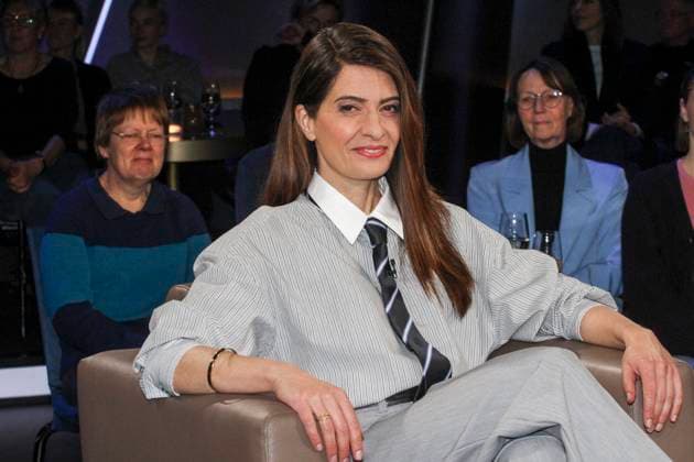 abb NDRTalkshow- Linda Lydia Zervakis deutsch-griechische Nachrichtensprecherin und Fernsehmoderatorin bei ProSieben zu Gast in der NDR Talkshow , aus dem NDR 3 Studio am 31.10.2025 in Hamburg Hamburg Deutschland