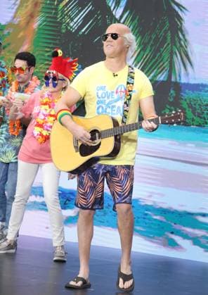 October 31 2025 Peter Alexander on Today Show Halloween Celebration at Rockeffer Plaza in New York. October 31, 2025 Copyright: xRW Mediapunchx