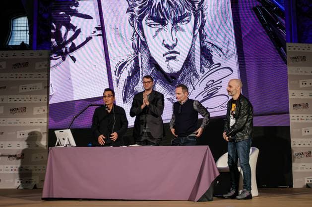 News - LUCCA COMICS AND GAMES 2025 Maxi Showcase Tetsuo Hara, the artist meets the public, interviewed by Alessandro Apreda and Paolo Barbieri during Lucca Comics and Games 2025 at Lucca (Toscana), Italy Lucca Lucca Italy Copyright: xFrancescoxFarinax xLiveMediax LPN_2115326