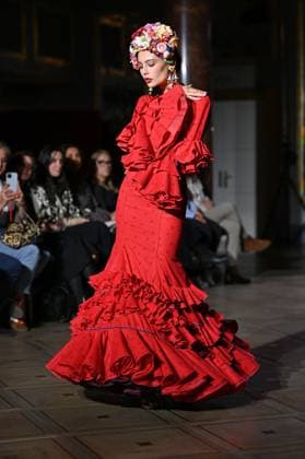 International Flamenco Fashion Week Madrid, (SIMOF) in Madrid - 31 Oct 2025 A model walks in a Angela Isa design at the International Flamenco Fashion Week Madrid, (SIMOF) show, at the Wellington Hotel in Madrid. Madrid Spain Copyright: xAtilanoxGarciax xSOPAxImagesx FOTO54274