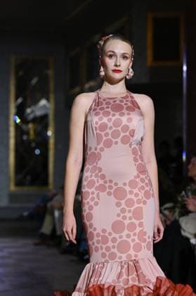 International Flamenco Fashion Week Madrid, (SIMOF) in Madrid - 31 Oct 2025 A model walks in a Angela Isa design at the International Flamenco Fashion Week Madrid, (SIMOF) show, at the Wellington Hotel in Madrid. Madrid Spain Copyright: xAtilanoxGarciax xSOPAxImagesx FOTO54297