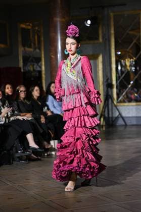 International Flamenco Fashion Week Madrid, (SIMOF) in Madrid - 31 Oct 2025 A model walks in a Angela Isa design at the International Flamenco Fashion Week Madrid, (SIMOF) show, at the Wellington Hotel in Madrid. Madrid Spain Copyright: xAtilanoxGarciax xSOPAxImagesx FOTO54321