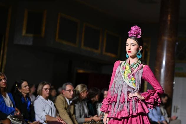 International Flamenco Fashion Week Madrid, (SIMOF) in Madrid - 31 Oct 2025 A model walks in a Angela Isa design at the International Flamenco Fashion Week Madrid, (SIMOF) show, at the Wellington Hotel in Madrid. Madrid Spain Copyright: xAtilanoxGarciax xSOPAxImagesx FOTO54322