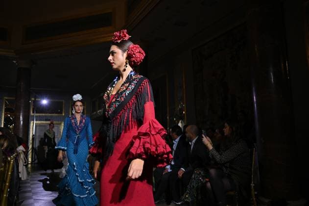 International Flamenco Fashion Week Madrid, (SIMOF) in Madrid - 31 Oct 2025 A model walks in a Angela Isa design at the International Flamenco Fashion Week Madrid, (SIMOF) show, at the Wellington Hotel in Madrid. Madrid Spain Copyright: xAtilanoxGarciax xSOPAxImagesx FOTO54340