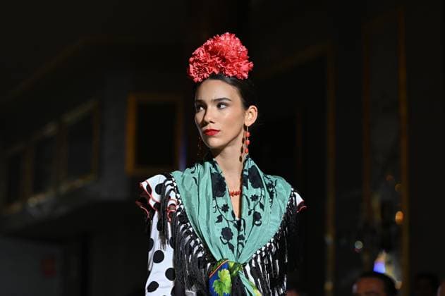 International Flamenco Fashion Week Madrid, (SIMOF) in Madrid - 31 Oct 2025 A model walks in a Angela Isa design at the International Flamenco Fashion Week Madrid, (SIMOF) show, at the Wellington Hotel in Madrid. Madrid Spain Copyright: xAtilanoxGarciax xSOPAxImagesx FOTO54347
