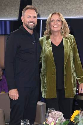 Steven Gätjen und Bettina Tietjen bei der Aufzeichnung der NDR Talk Show im NDR Fernsehstudio Lokstedt. Hamburg, 29.10.2025